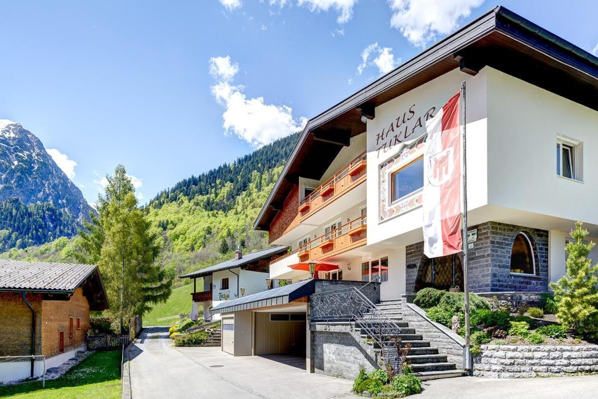 Haus Tuklar Hotell Brand  Exteriör bild